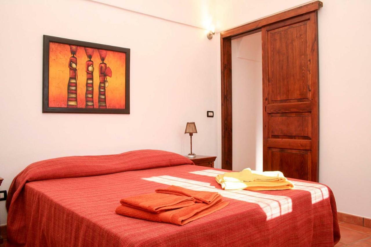 Dammuso Favarelle Da Caty Appartement Scauri  Buitenkant foto