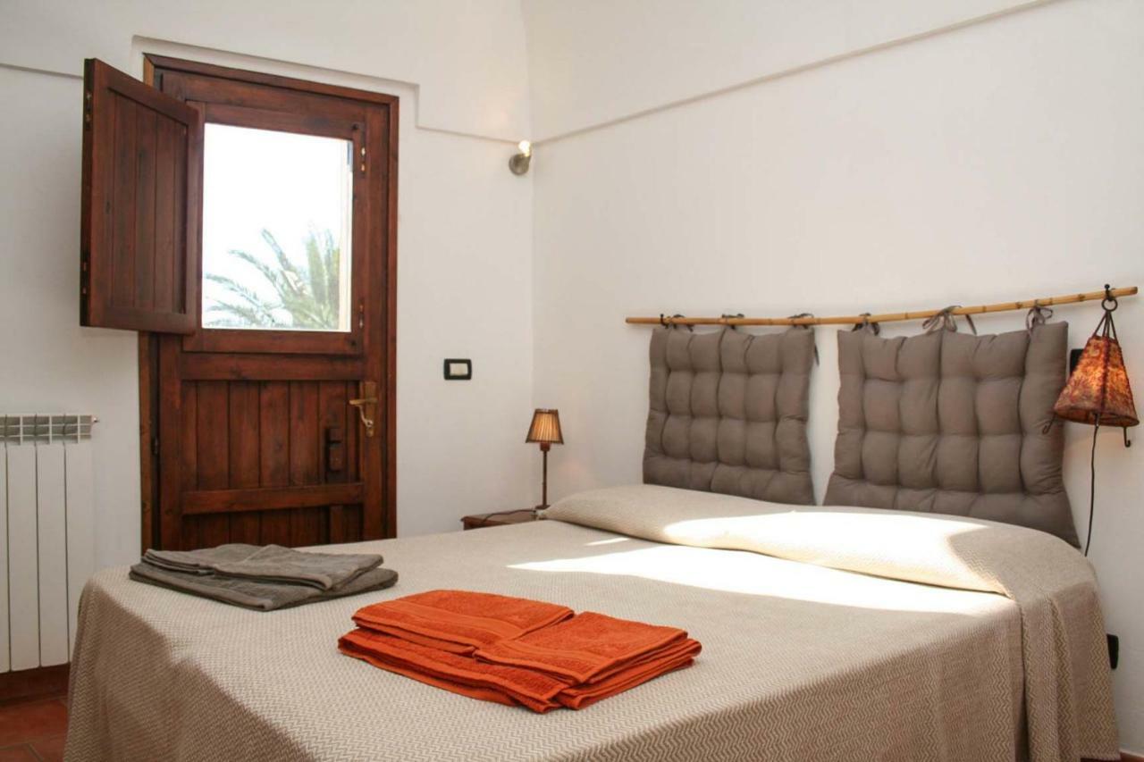 Dammuso Favarelle Da Caty Appartement Scauri  Buitenkant foto