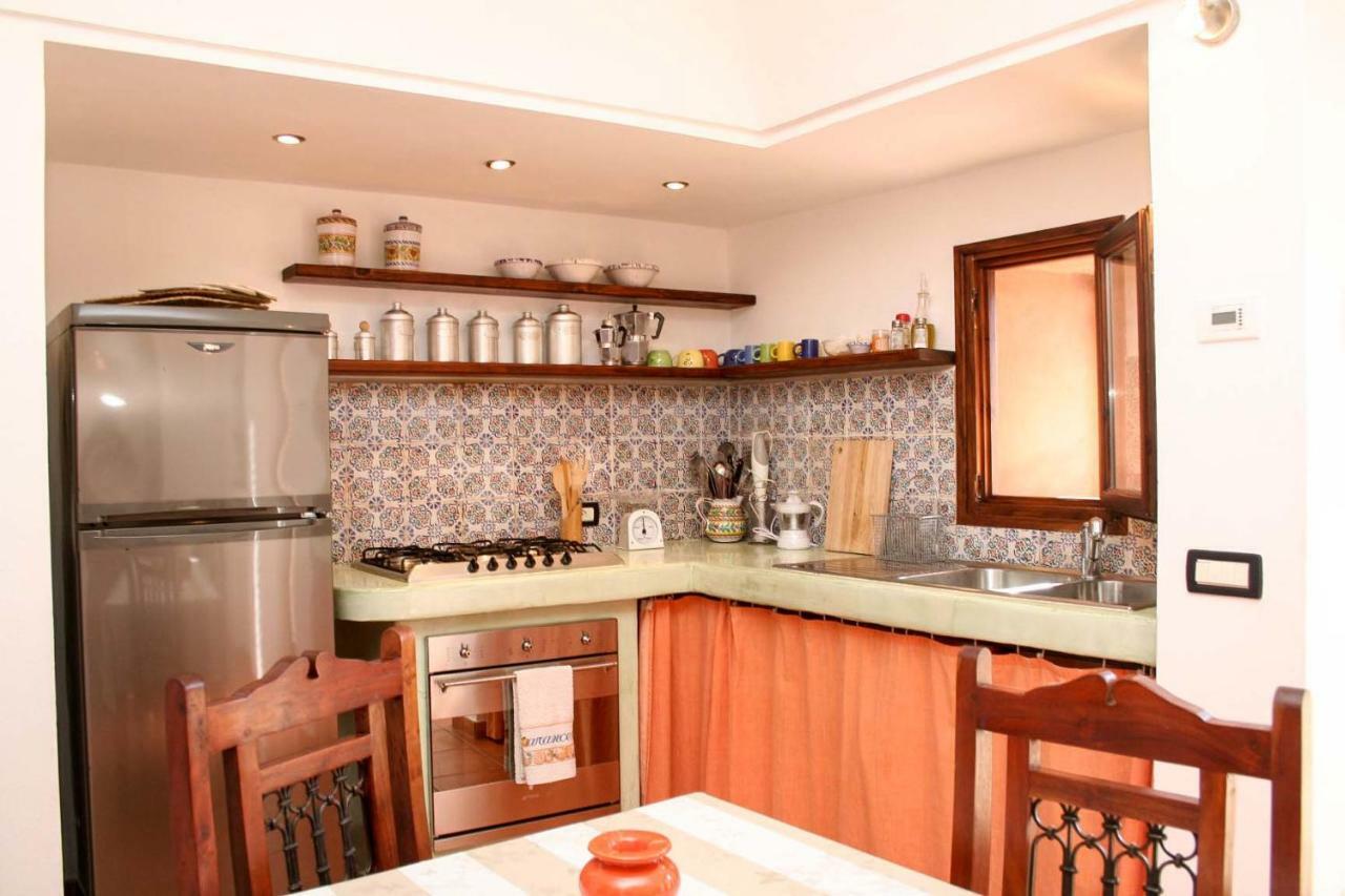 Dammuso Favarelle Da Caty Appartement Scauri  Buitenkant foto